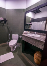Nugraha Lovina Seaview Resort & Spa