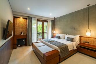 Japa Suites & Villas