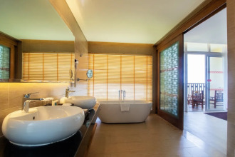 Sandy Beach Non Nuoc Resort Danang