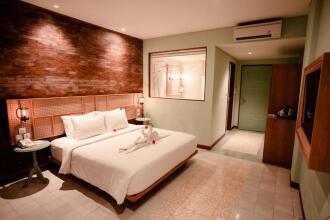 Fourteen Roses Boutique Hotel Legian