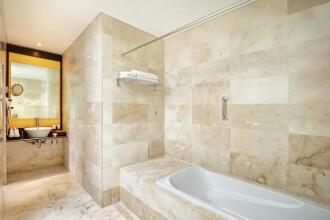 Legian Beach Hotel