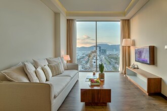 A La Carte Da Nang Beach