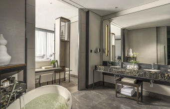 Four Seasons Hotel Bangkok At Chao Phraya River