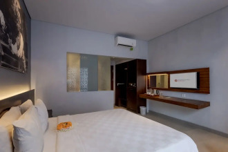 Fourteen Roses Boutique Hotel Legian