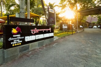 Grand Istana Rama Hotel