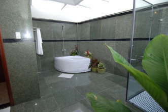 Saigon Emerald Beach Resort