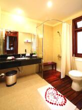 Golden Coast Resort & Spa