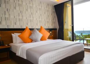 Triton Prestige Seaview & Spa