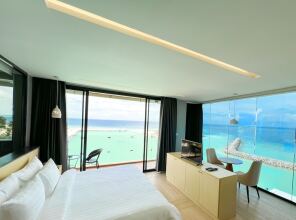 Swarn By Hawks Hotels (Ex. Clarks Exotica Kamadhoo Maldives)