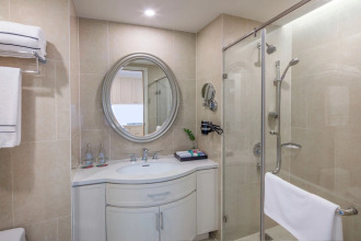 Melia Vinpearl Nha Trang Empire