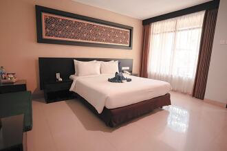 Fourteen Roses Boutique Hotel Legian