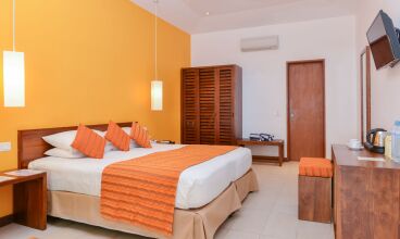 Adaaran Select Hudhuranfushi