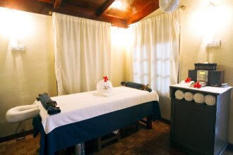 Embudu Village Resort