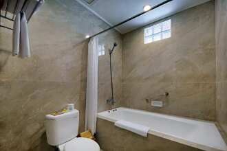 Grand Istana Rama Hotel