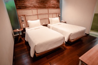 Fourteen Roses Boutique Hotel Legian