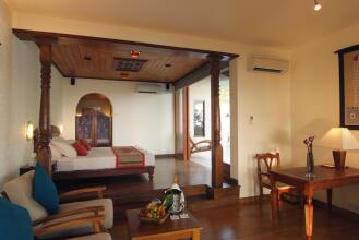 Saman Villas