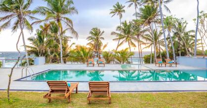 R Degree Hotel