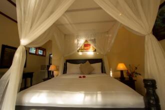 Arya Amed Beach Resort