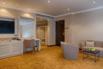 The Golden Crown Hotel