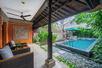 Legian Beach Hotel