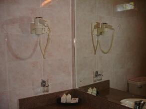 Devon Hotel
