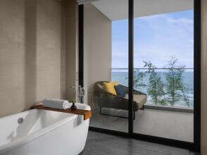 Crowne Plaza Phu Quoc Starbay