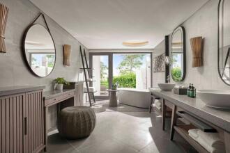 Crowne Plaza Phu Quoc Starbay