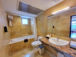 Aristo Saigon Hotel