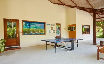 Komandoo Island Resort
