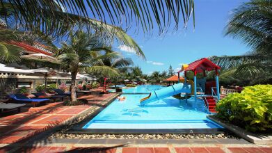 Golden Coast Resort & Spa