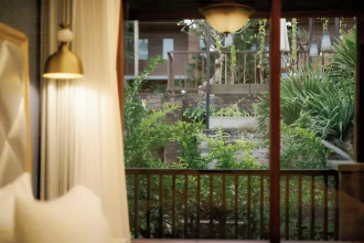 Fourteen Roses Boutique Hotel Legian