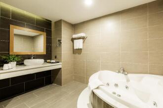 Muong Thanh Luxury Khanh Hoa Hotel