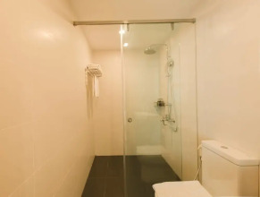 Maple Hotel & Apartment