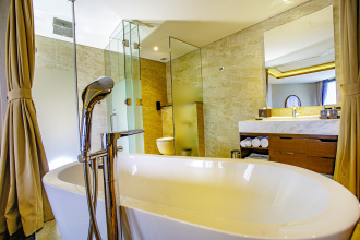 Boton Blue Hotel & Spa Nha Trang
