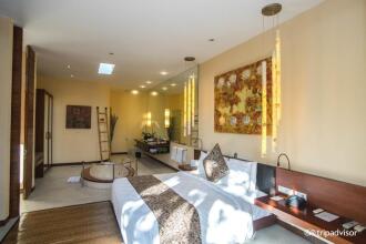 The Elysian Boutique Villa Hotel