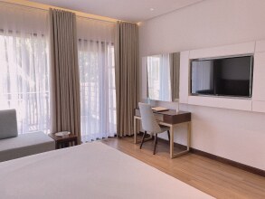 Hoang Ngoc Resort (Oriental Pearl)