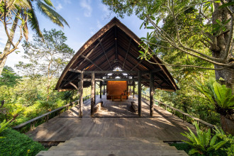 Buahan, A Banyan Tree Escape