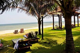 Sandhills Beach Resort & Spa