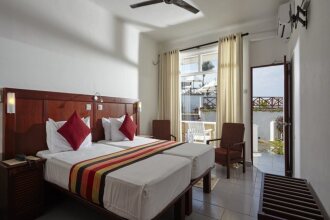 Coral Sands Hotel