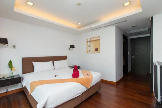 The Palms, Kamala Beach