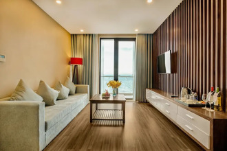 Yarra Ocean Suite Danang