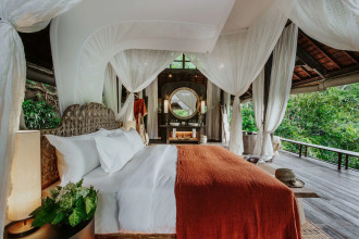 Buahan, A Banyan Tree Escape