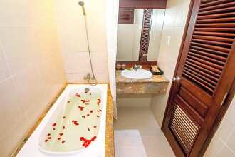 Romana Resort & Spa
