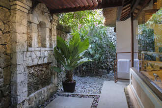 Tandjung Sari Hotel