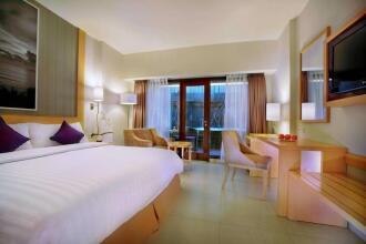 Quest Hotel Kuta