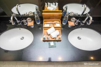 The Elysian Boutique Villa Hotel