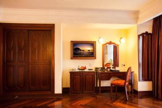 Hotel Majestic Saigon