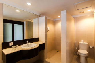Champlung Mas Hotel, Legian