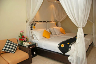 Legian Beach Hotel