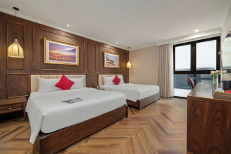 Golden Lotus Luxury Hotel Danang
